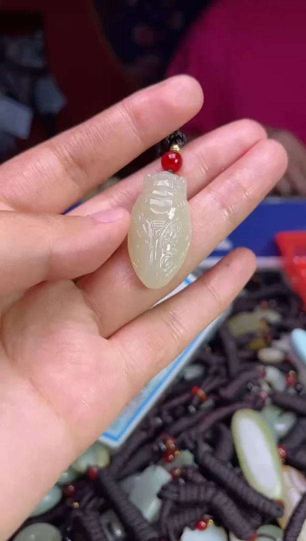 未镶嵌和田玉摆件1