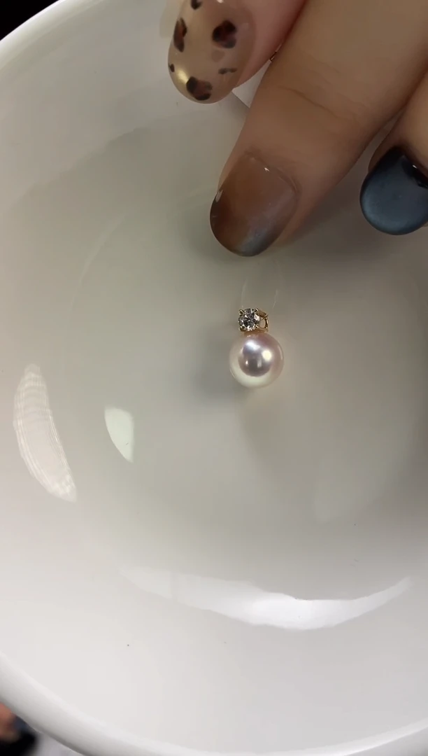 吊坠(不含链)18K金镶嵌海水珍珠7.5-8Akoya海水珍珠吊坠