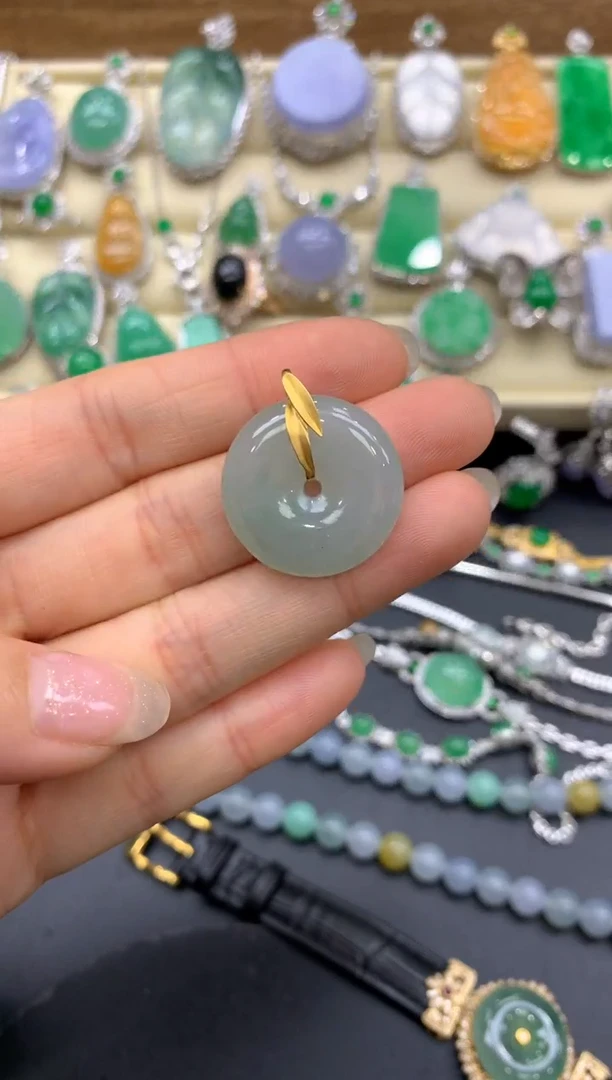 【闪购商品】翡翠颈饰18K金镶嵌32-中国好珍宝