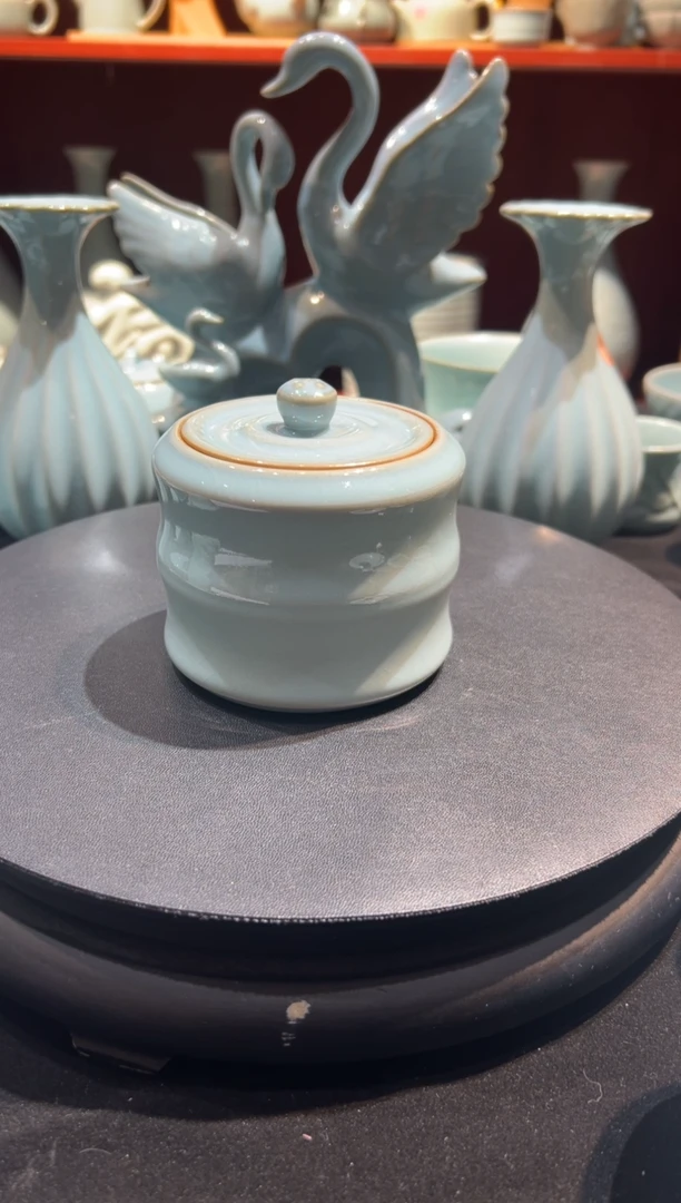 【闪购商品】罐天青釉水竹节茶叶罐