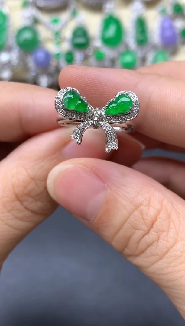 18K金镶嵌戒指翡翠254-中国好珍宝