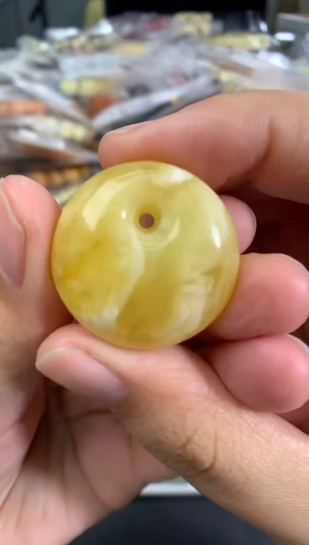 蜜蜡未镶嵌珠宝奇石1