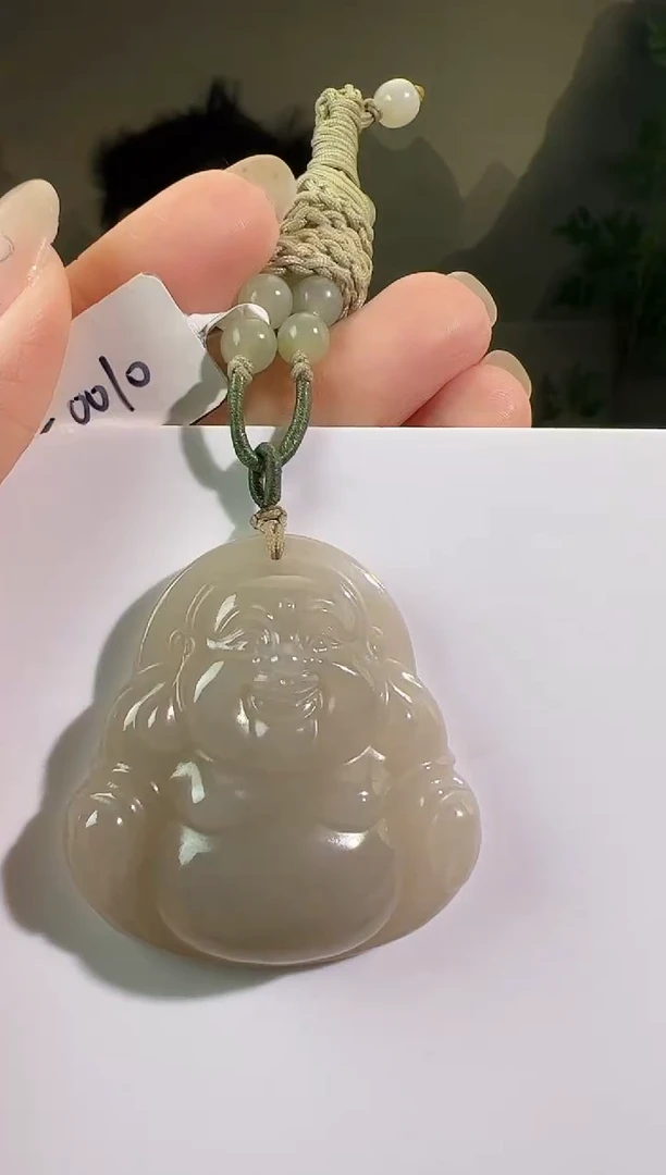和田玉未镶嵌颈饰佛公 无