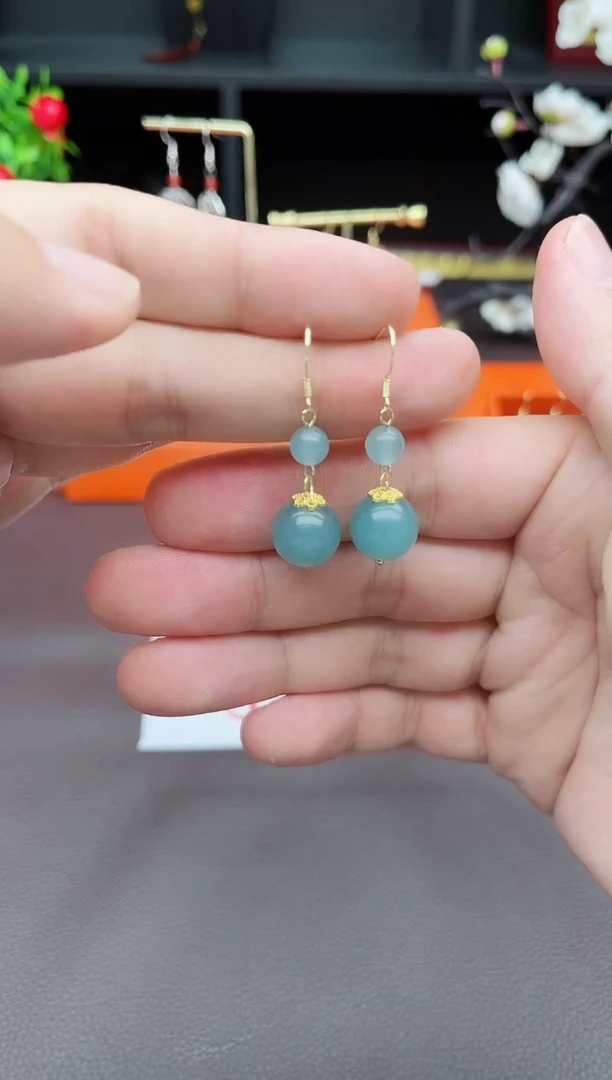 石英质玉（天山翠）银S925镶嵌耳钉411000