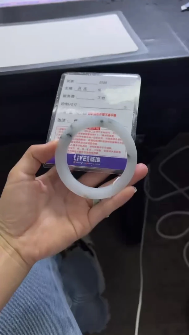 未镶嵌手镯定制翡翠平**乐定制手镯不退不换