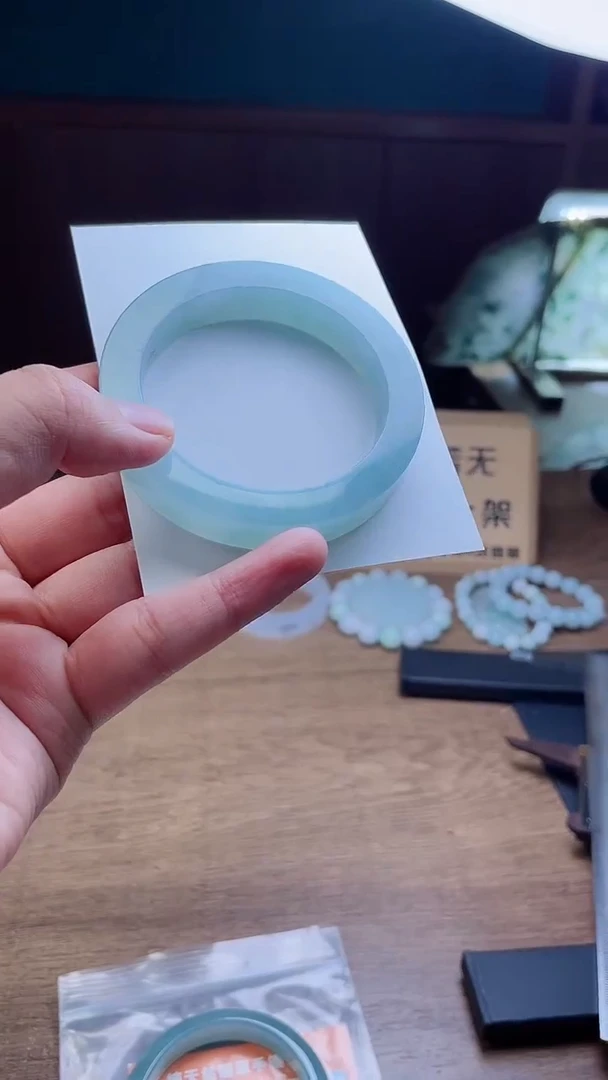 定制翡翠手镯未镶嵌定制