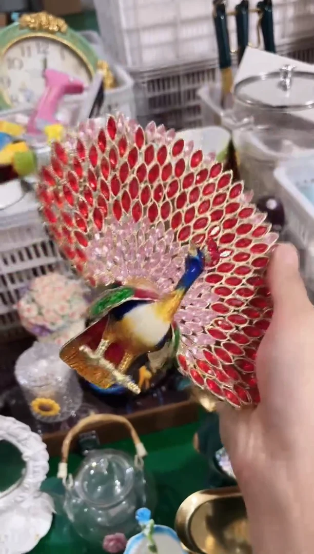 瓷片孔雀摆件，质量好，拼手速