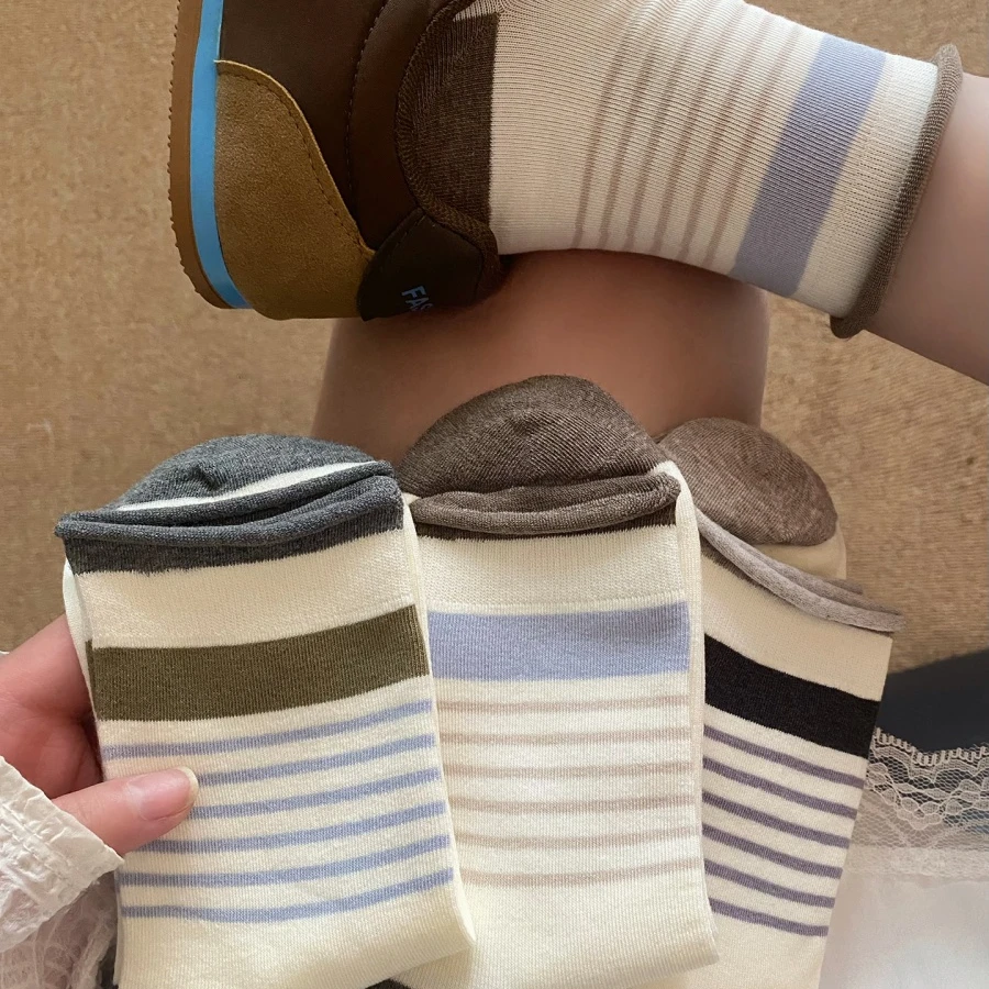 秋日氛围感！韩系卷边拼色条纹中筒袜子好高级！无骨月子百搭袜！