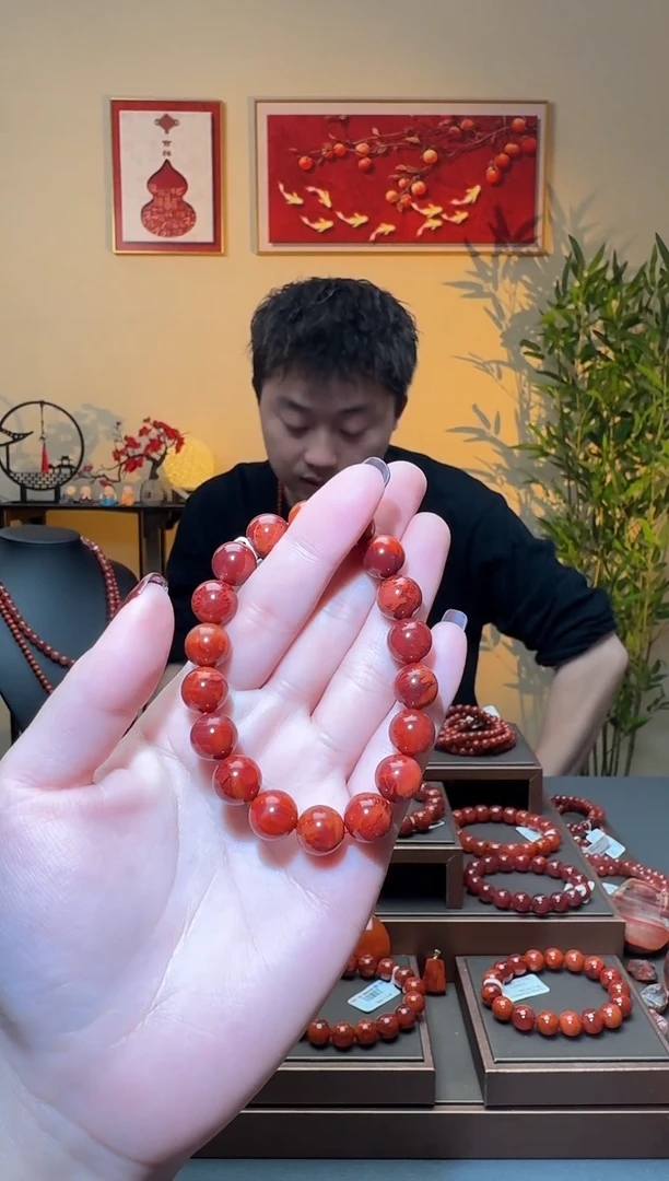 【闪购商品】南红玛瑙手串未镶嵌一条约10mm 多样性发货