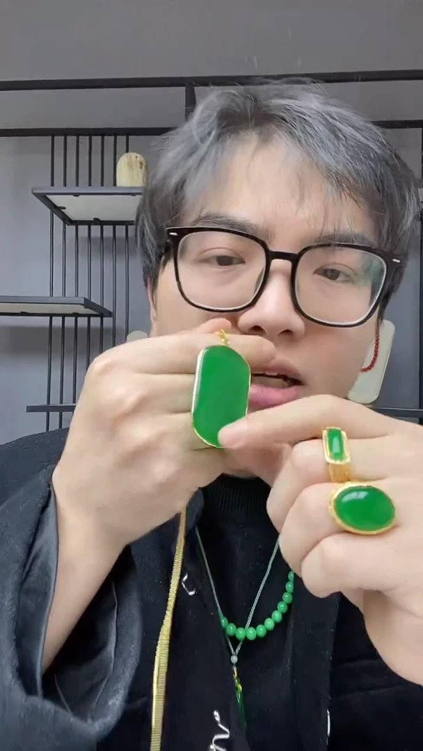 【闪购商品】翡翠颈饰合金无事牌