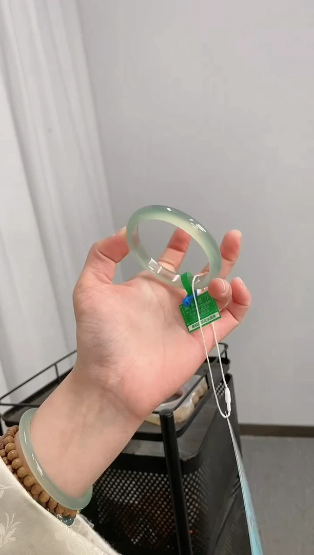 【闪购商品】玛瑙/玉髓手镯未镶嵌54圈