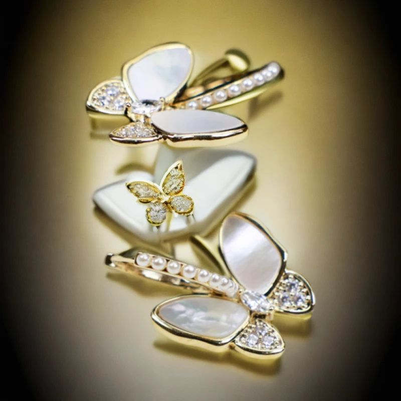 合金贝壳耳饰 贝壳镶钻蝴蝶耳钉饰品精致百搭气质小众轻奢