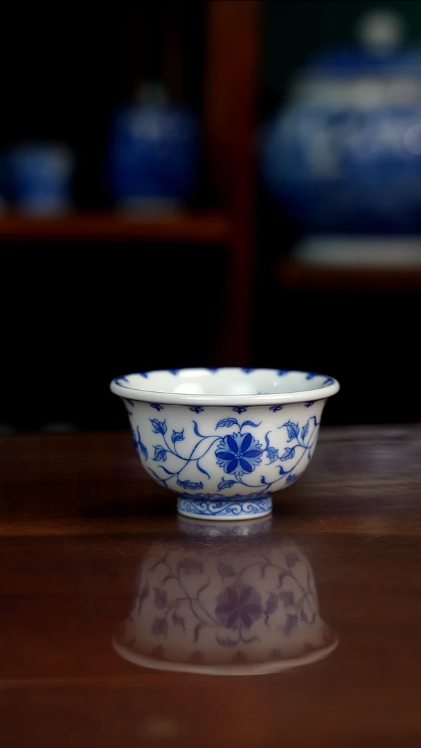 自成堂柴窑青花压手杯