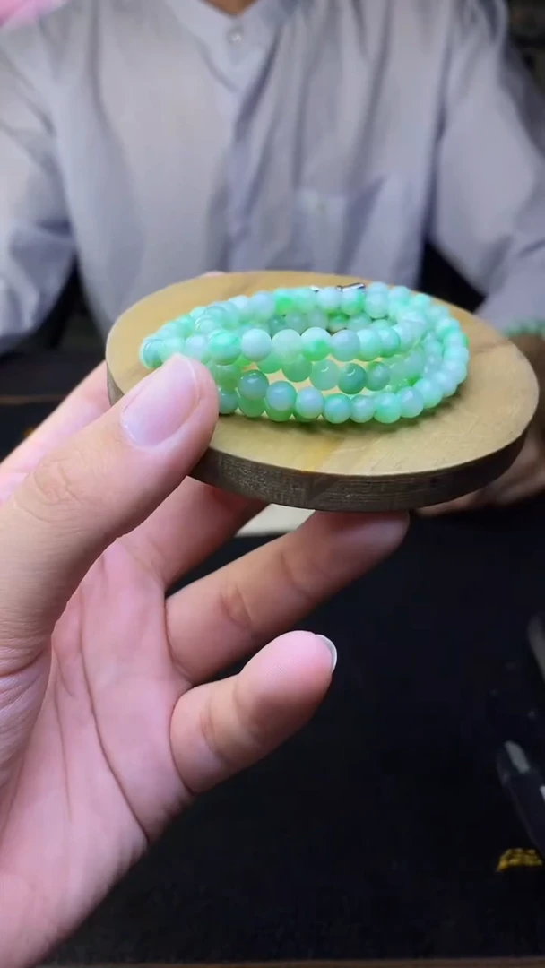 定制翡翠未镶嵌天然缅甸A货翡翠，多样性发货，拍一发一