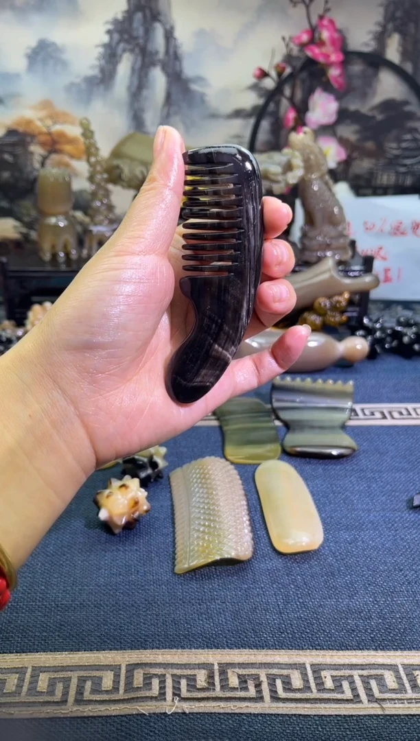 云南老白水黑金刚小手柄梳
