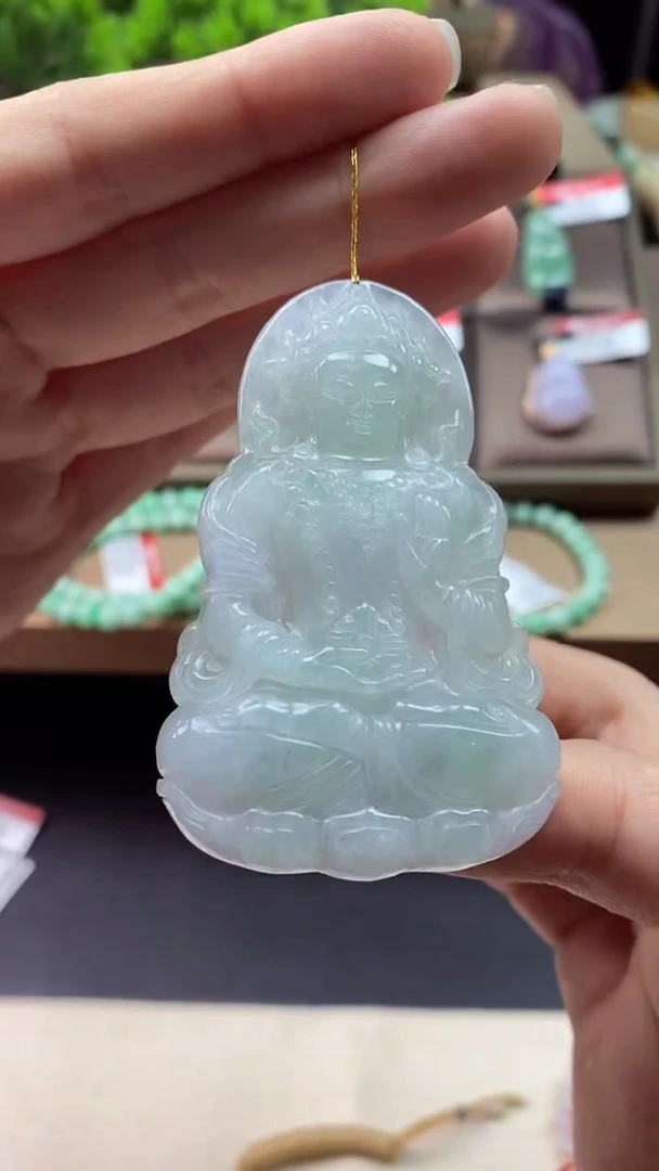 【闪购商品】翡翠颈饰未镶嵌观音
