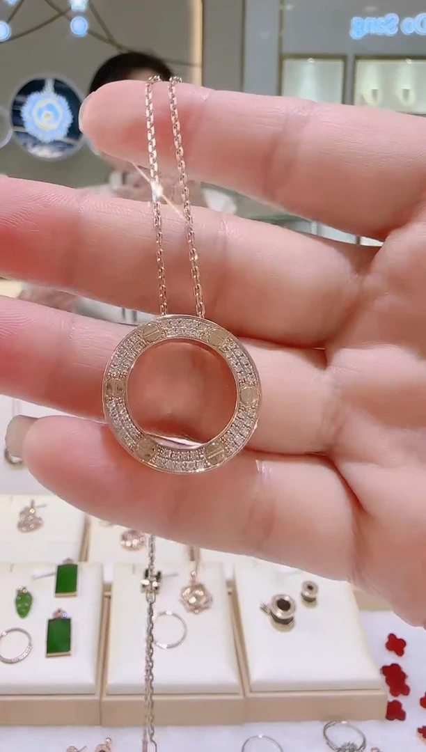 颈饰18K金镶嵌钻石套链