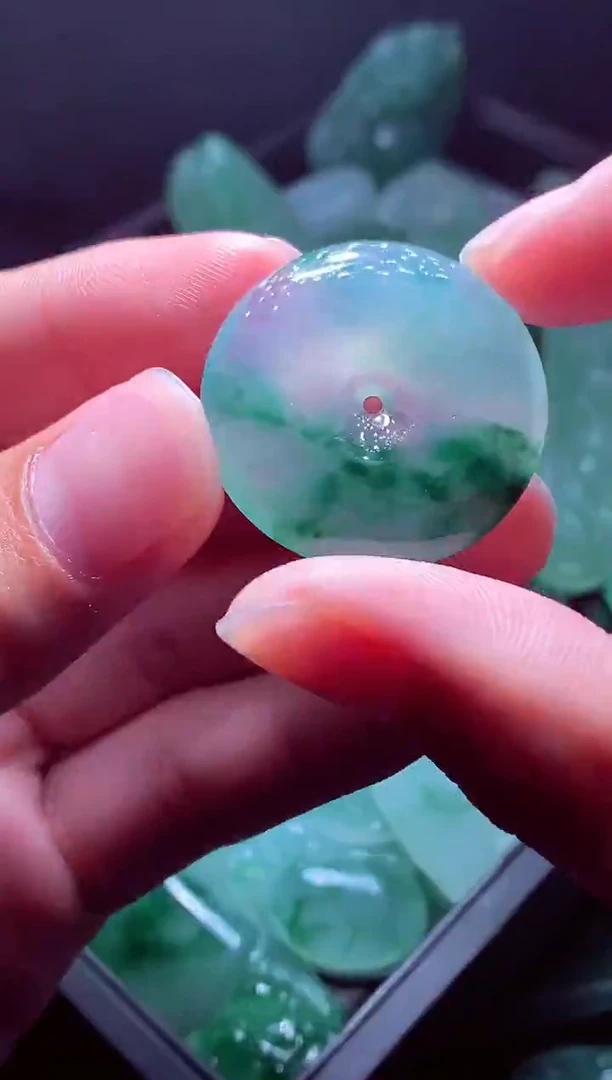 未镶嵌定制翡翠鲸*?毛货翡翠定制