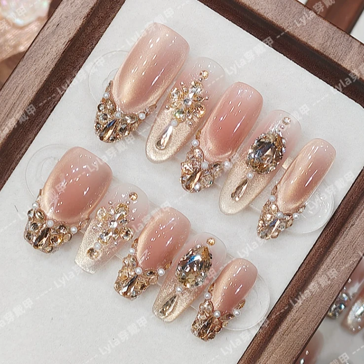 【密涅瓦晶冕】纯手工穿戴美甲猫眼光疗立体锆石钻爆闪蹦迪满钻