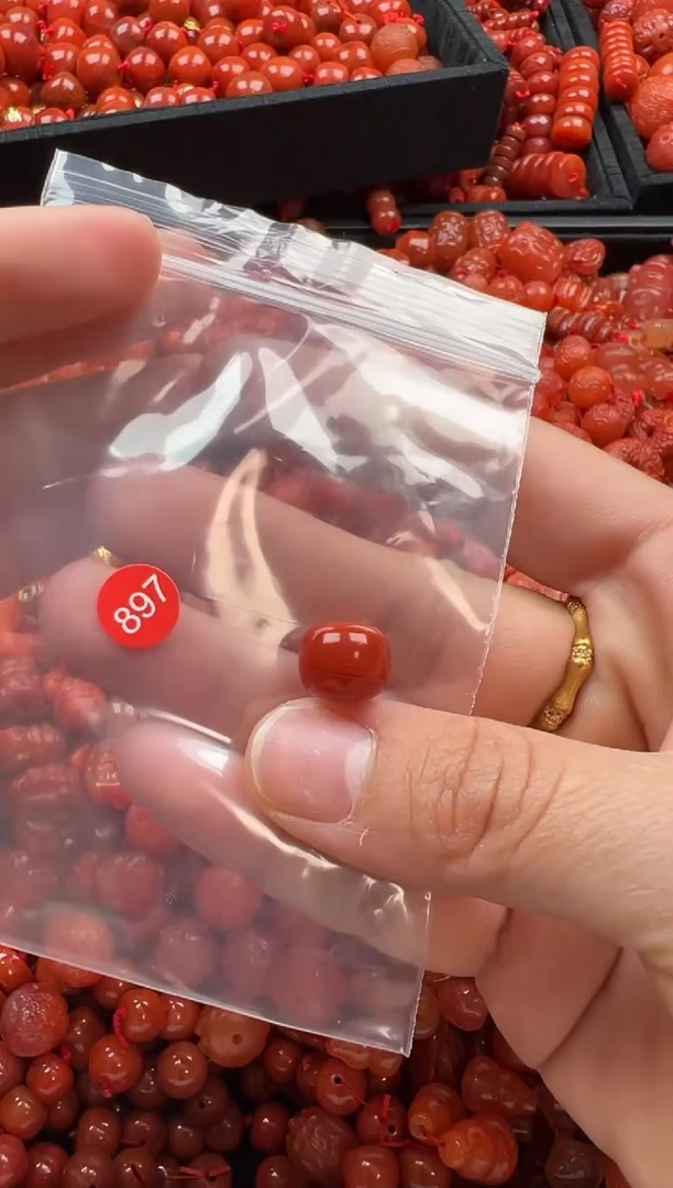 【闪购商品】南红玛瑙颈饰未镶嵌1