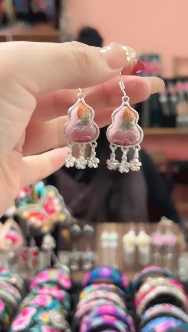 织绣艺枝独绣手工饰品45