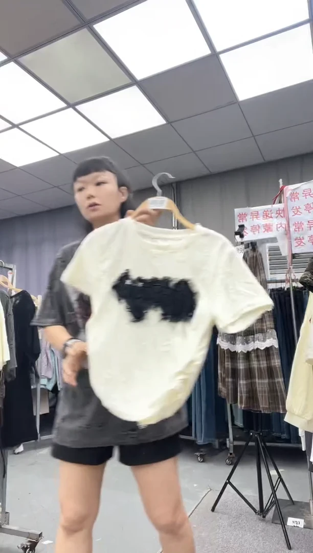 棉 大哥家漂亮衣服漂亮颜色