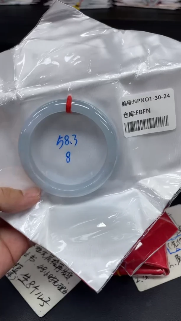 未镶嵌手镯翡翠翡翠手镯