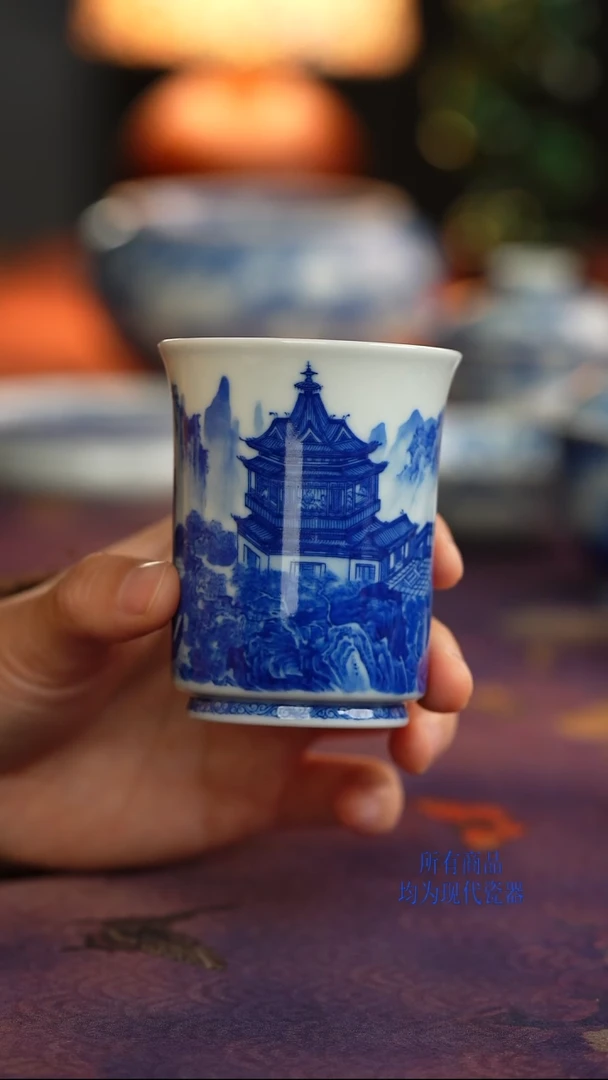 寻山晓隐岳阳楼手握杯