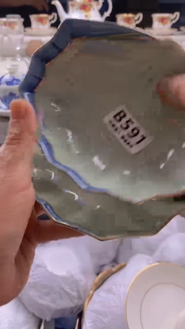 瓷片英**?      591