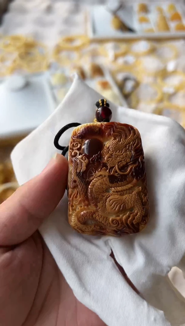 蜜蜡未镶嵌珠宝奇石小****3蜜蜡未镶嵌珠宝奇石