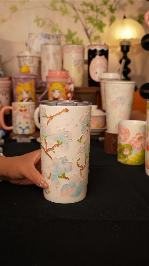 陶景德镇手绘的杯子