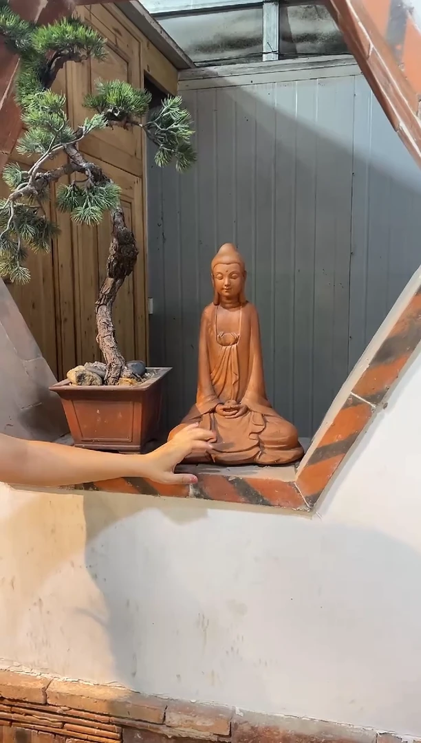 人造石红陶布衣观音