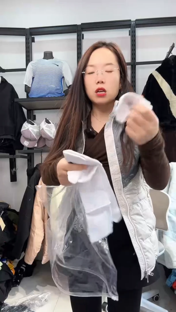 2624     编码  瑕疵直播间过款为准 尺码2