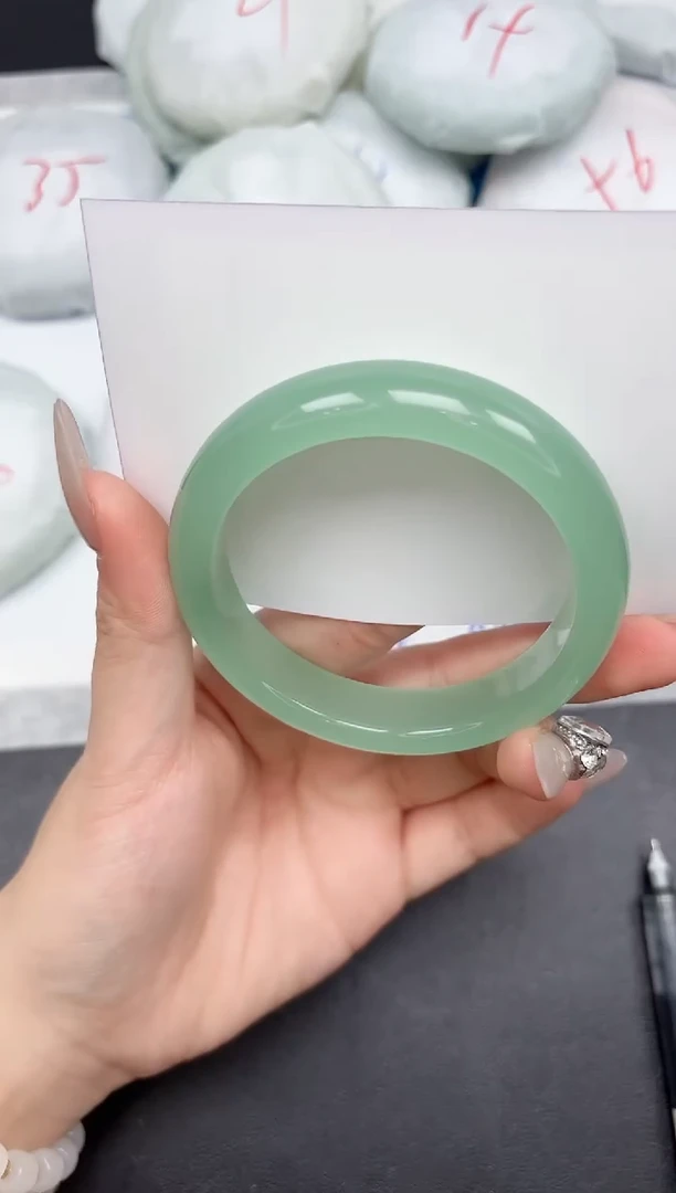 未镶嵌手镯石英质玉162-58.6