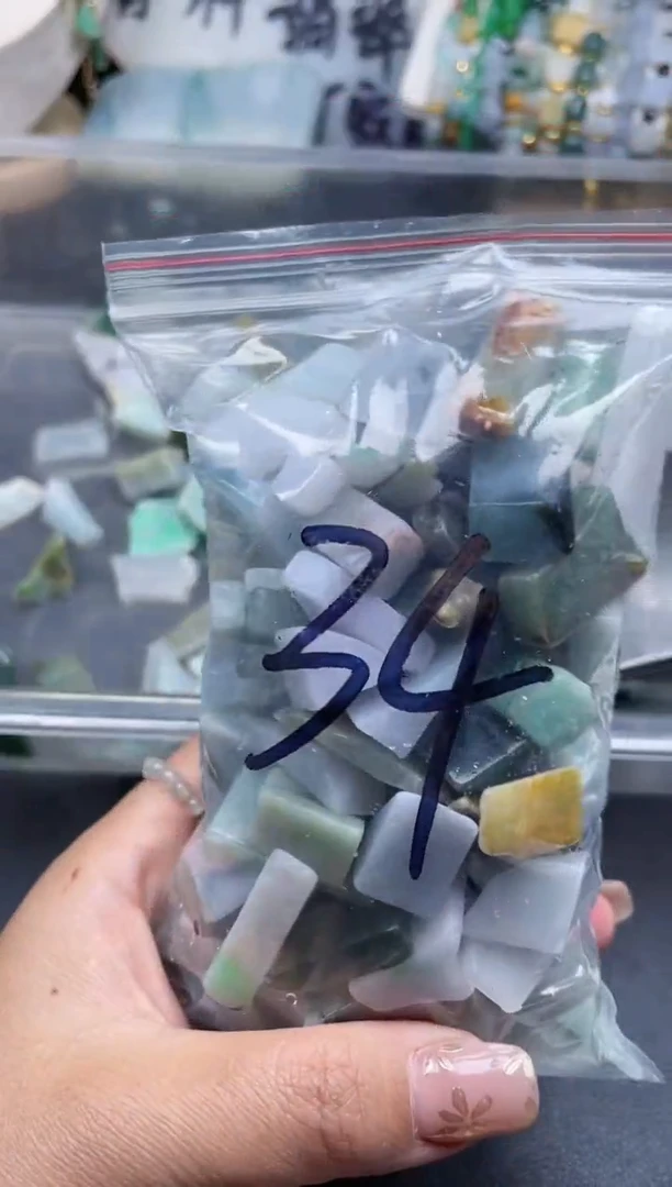 翡翠未镶嵌颈饰天然翡翠中号500克34