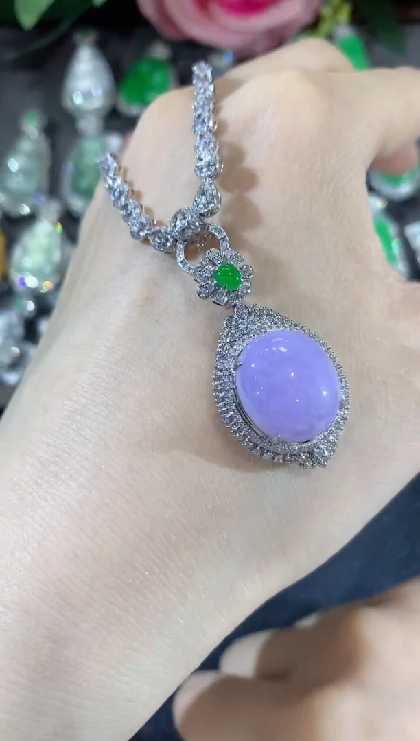 吊坠(不含链)18K金镶嵌翡翠C222翡翠紫货有一定色差