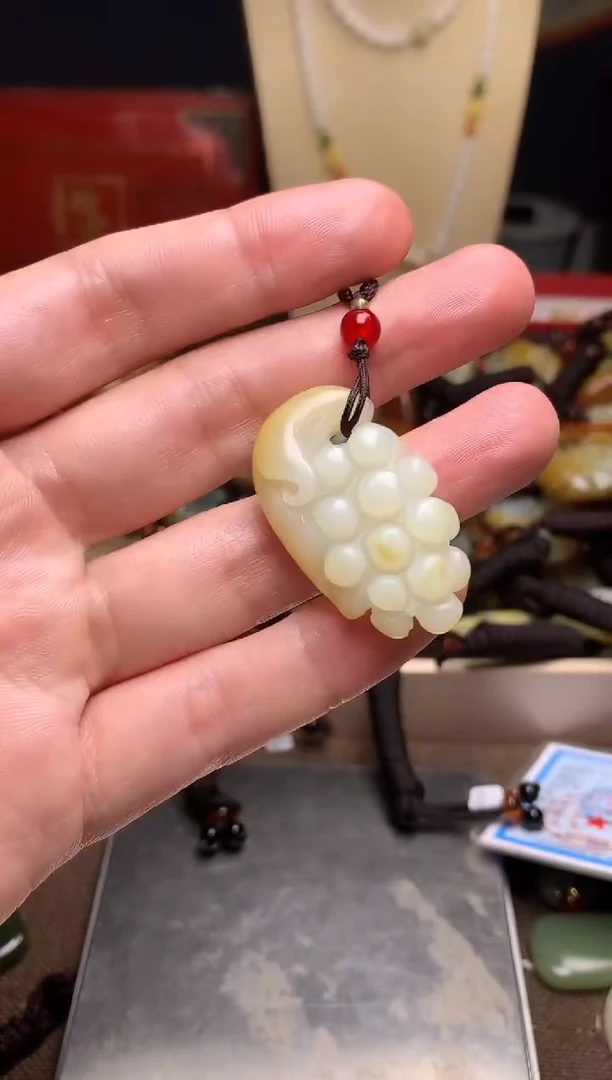 颈饰未镶嵌和田玉新疆料青海料清水和田玉吊坠