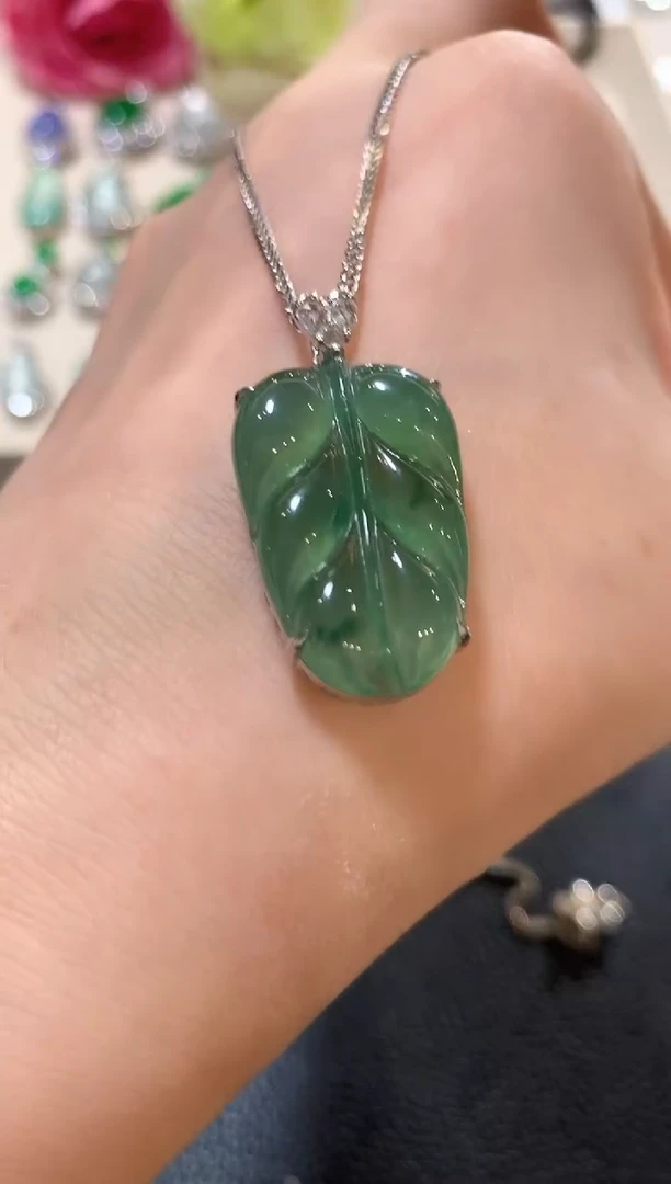 吊坠(不含链)18K金镶嵌翡翠z57