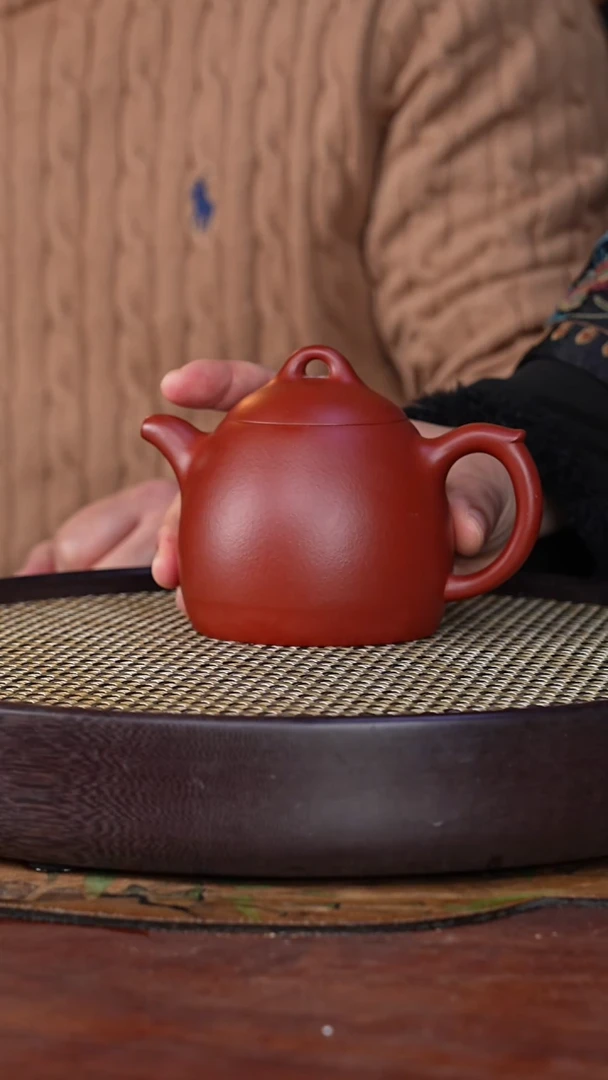 【闪购商品】紫砂茶壶洪滔18-13 龙山朱砂秦权330c