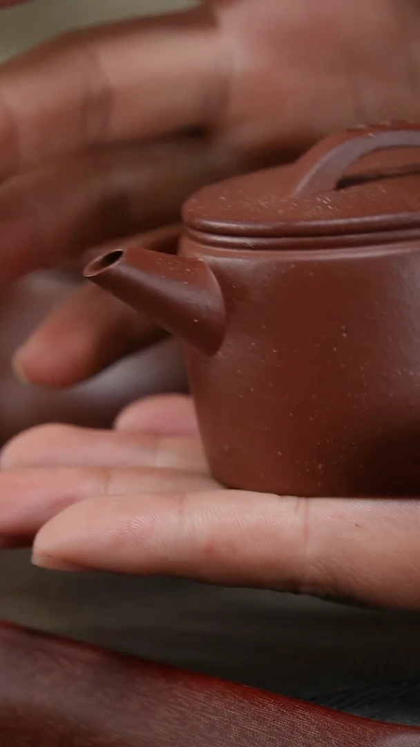 【闪购商品】紫砂茶壶汉瓦红降坡