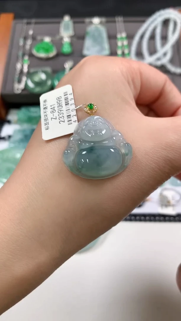 颈饰18K金镶嵌翡翠57