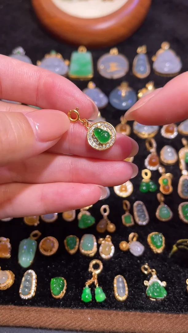 颈饰银S925镶嵌翡翠天然a货翡翠