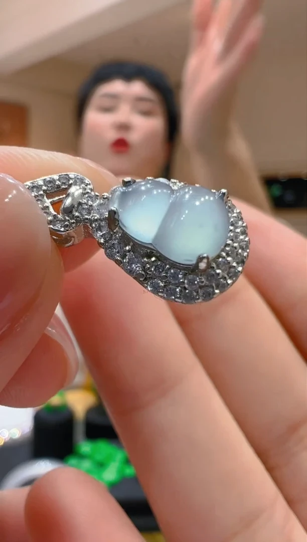 【闪购商品】翡翠吊坠(不含链)合金