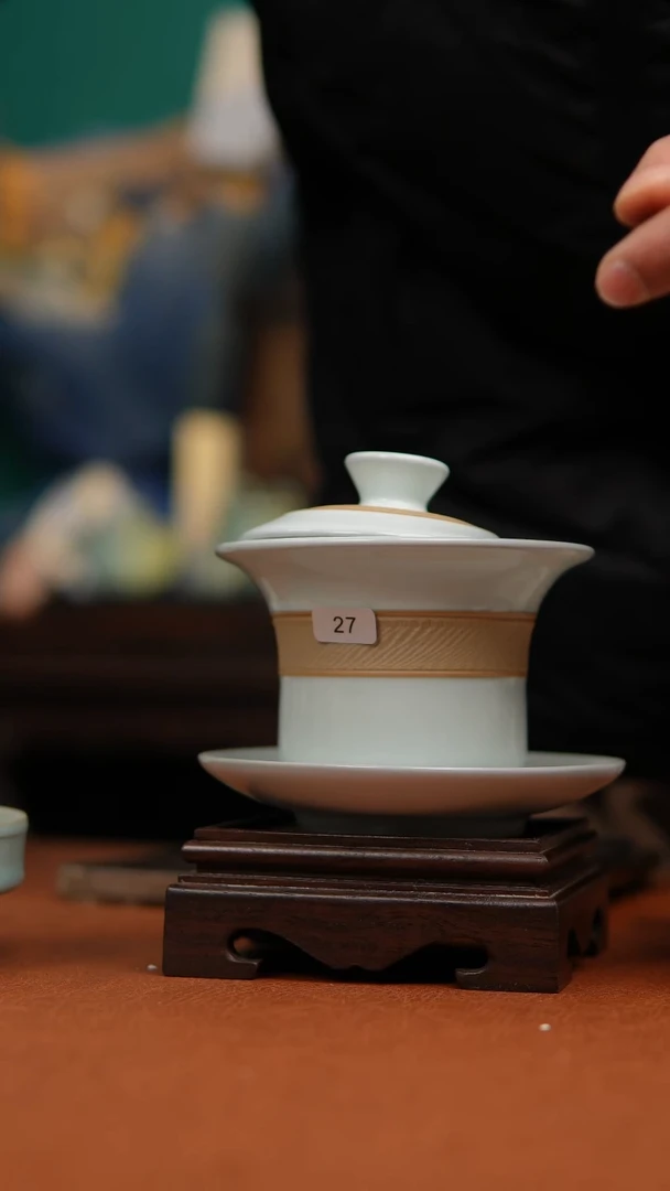 【闪购商品】瓷片原产地原矿月白马蹄盖碗大瑕福利