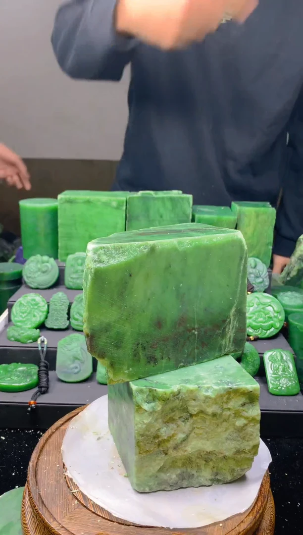 未镶嵌和田玉珠宝半成品1
