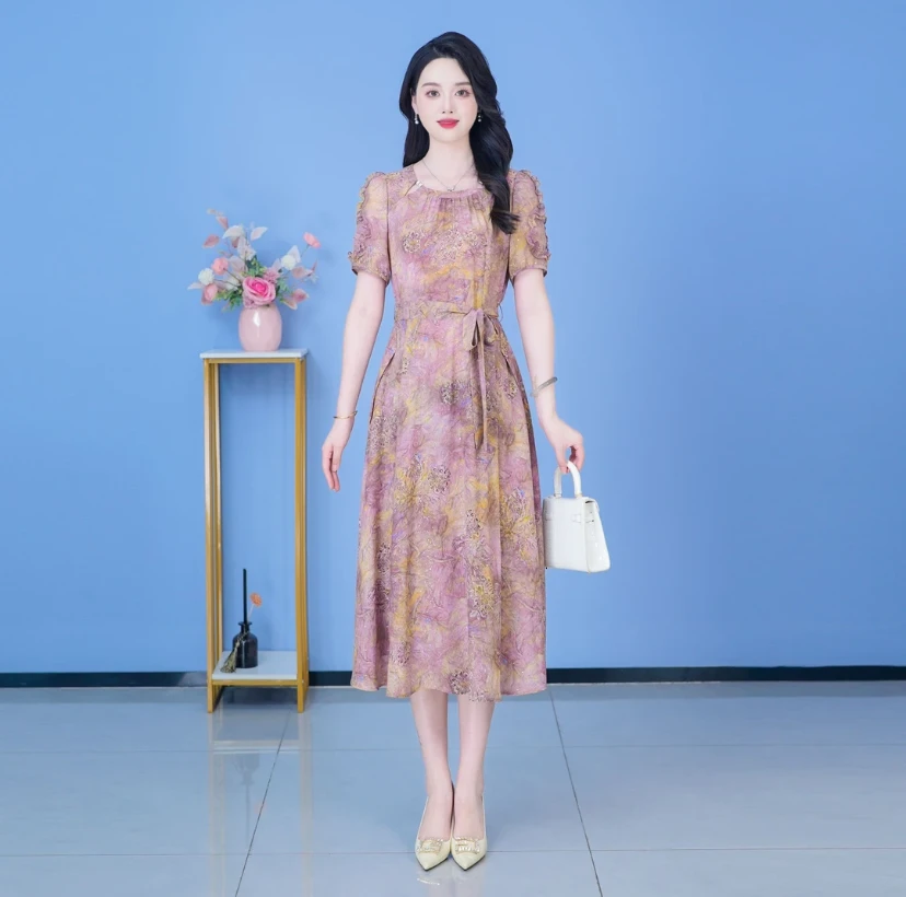 2025年夏季新款时尚优雅减龄连衣裙显瘦气质