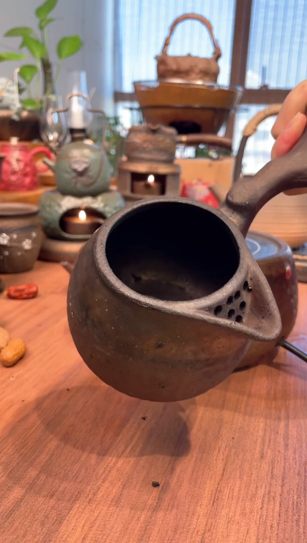 壶3579189397645603561