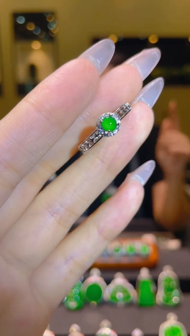 翡翠未镶嵌吊坠(不含链)A1