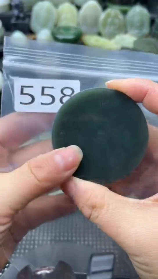 未镶嵌和田玉珠宝半成品镯芯