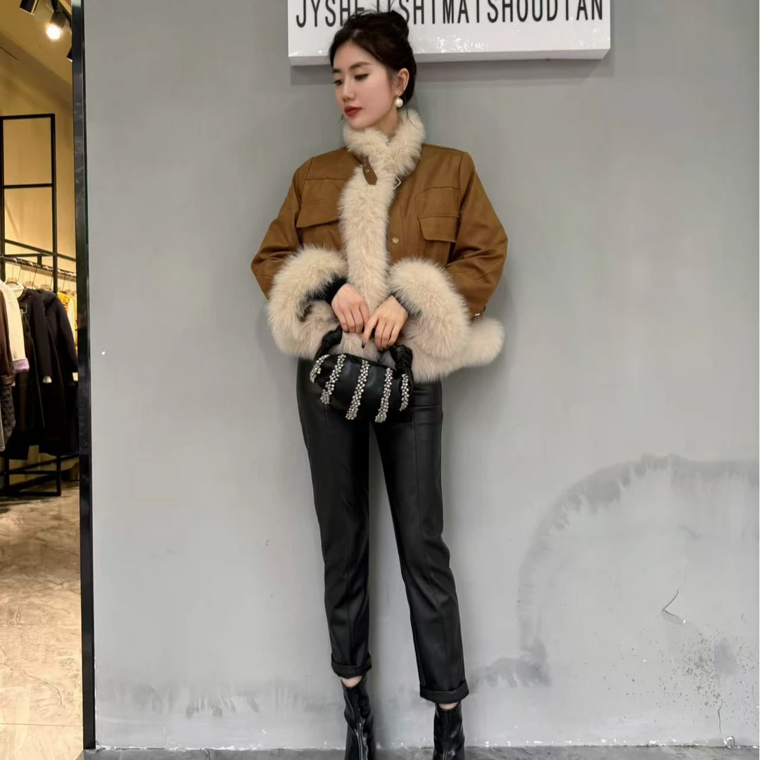【俊英】冬季新款2025狐狸毛鹅绒派克百搭短款气质保暖时尚外套